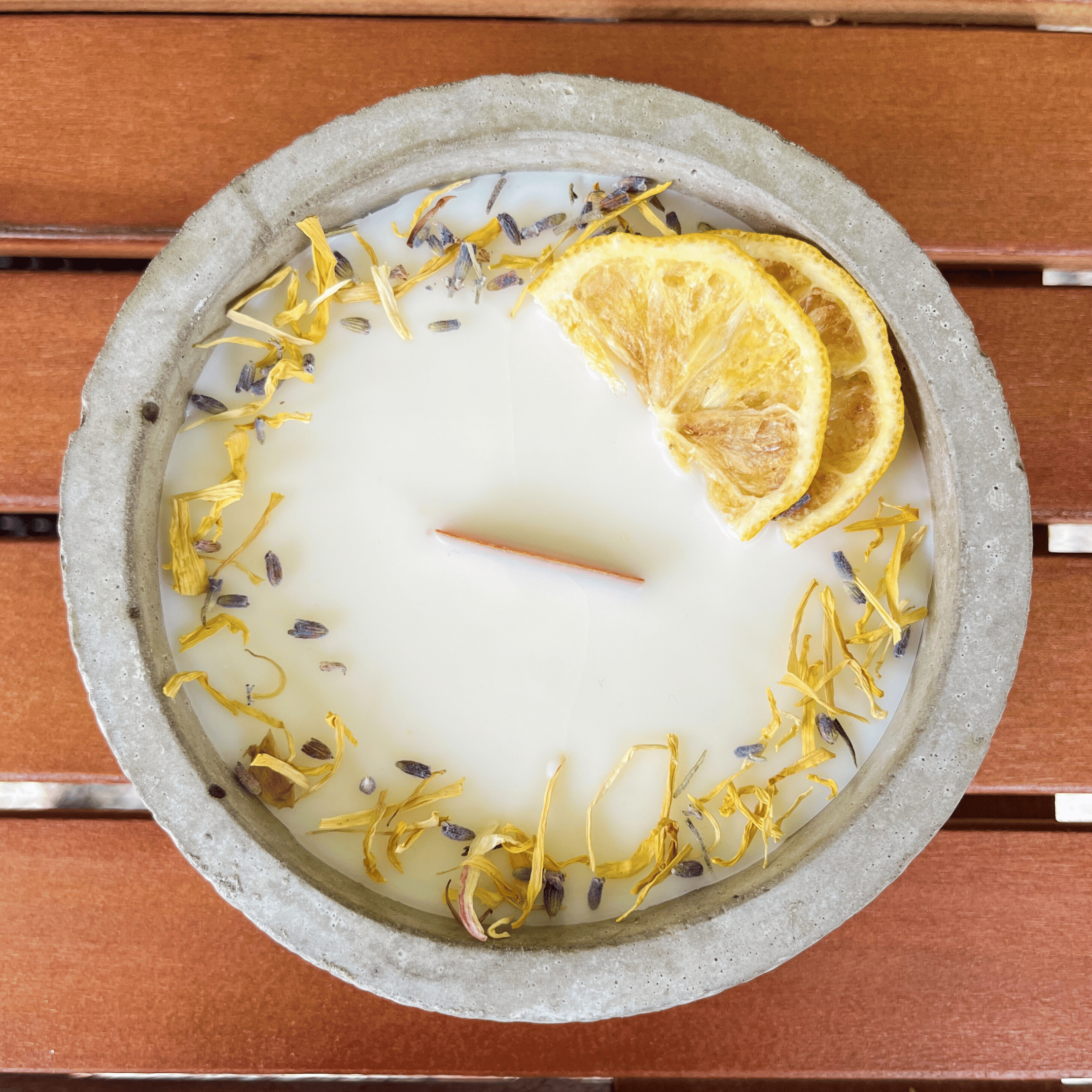 Limitierte Einzelstücke: Outdoor Citronella-Betonkerze – Nr. 3