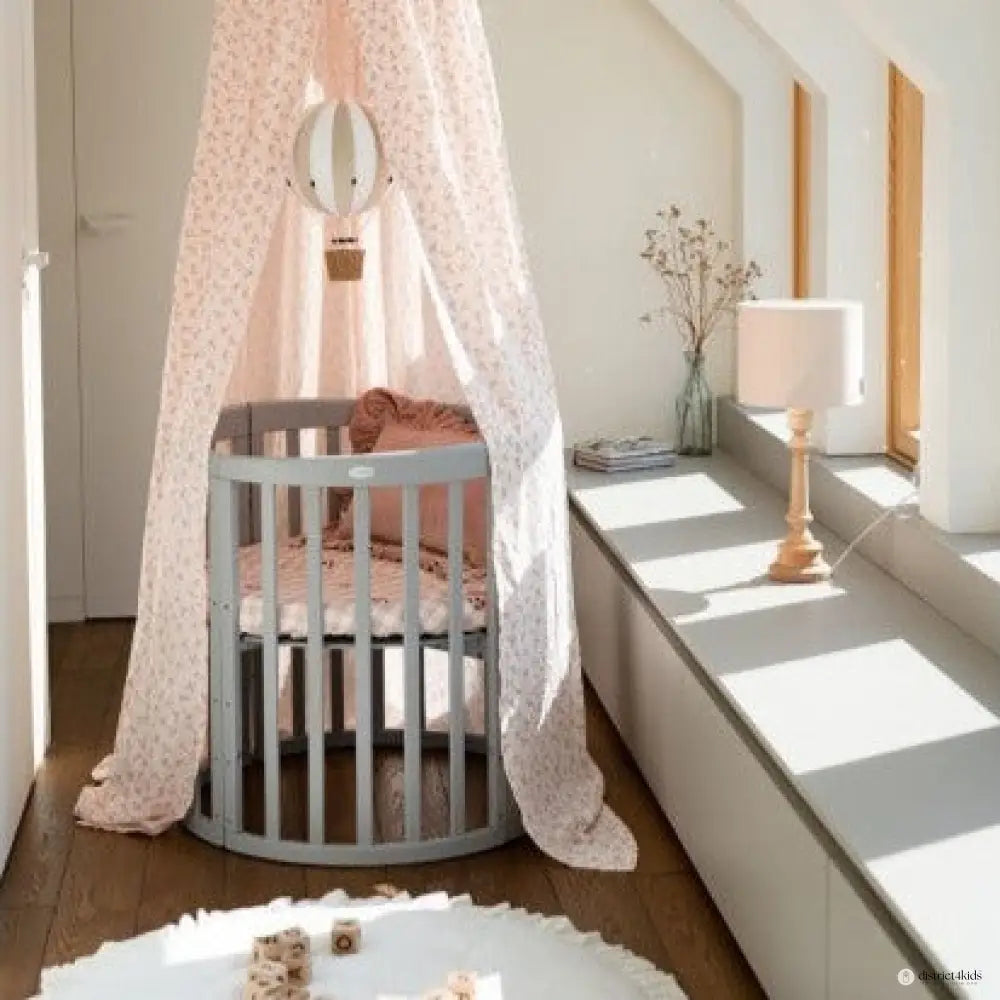 Babybett 7-in-1 – Ein Bett für viele Jahre - mitwachsend | Ovale Form