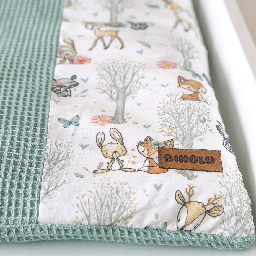 Wickelauflagen Set mit Bettschlange Utensilos wasserabweisenden Frotteetücher im Design Boho Waldfreunde Mint