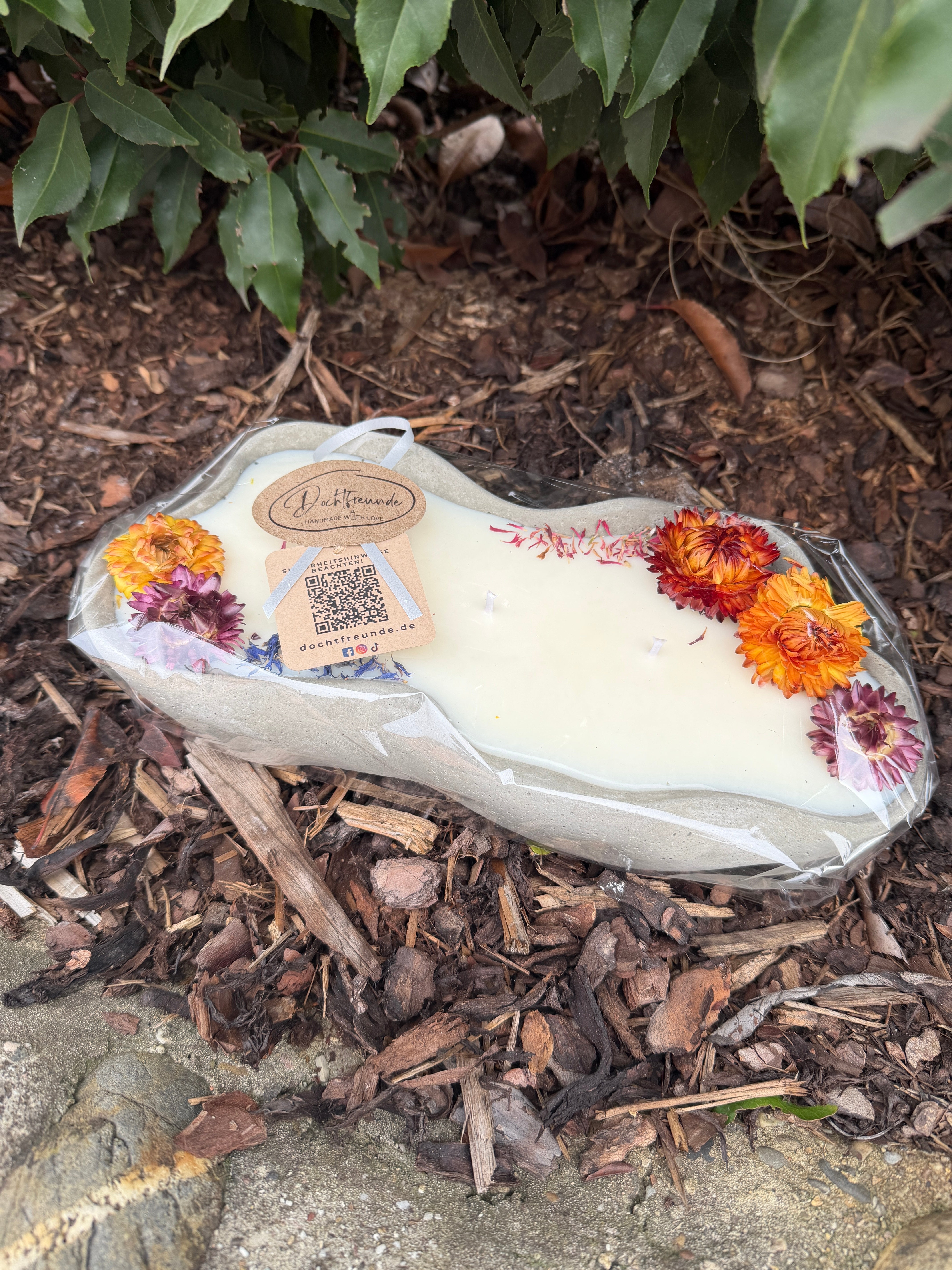 Design-Betonkerze "Wave" | Flower Edition | 3-Docht & Bunt