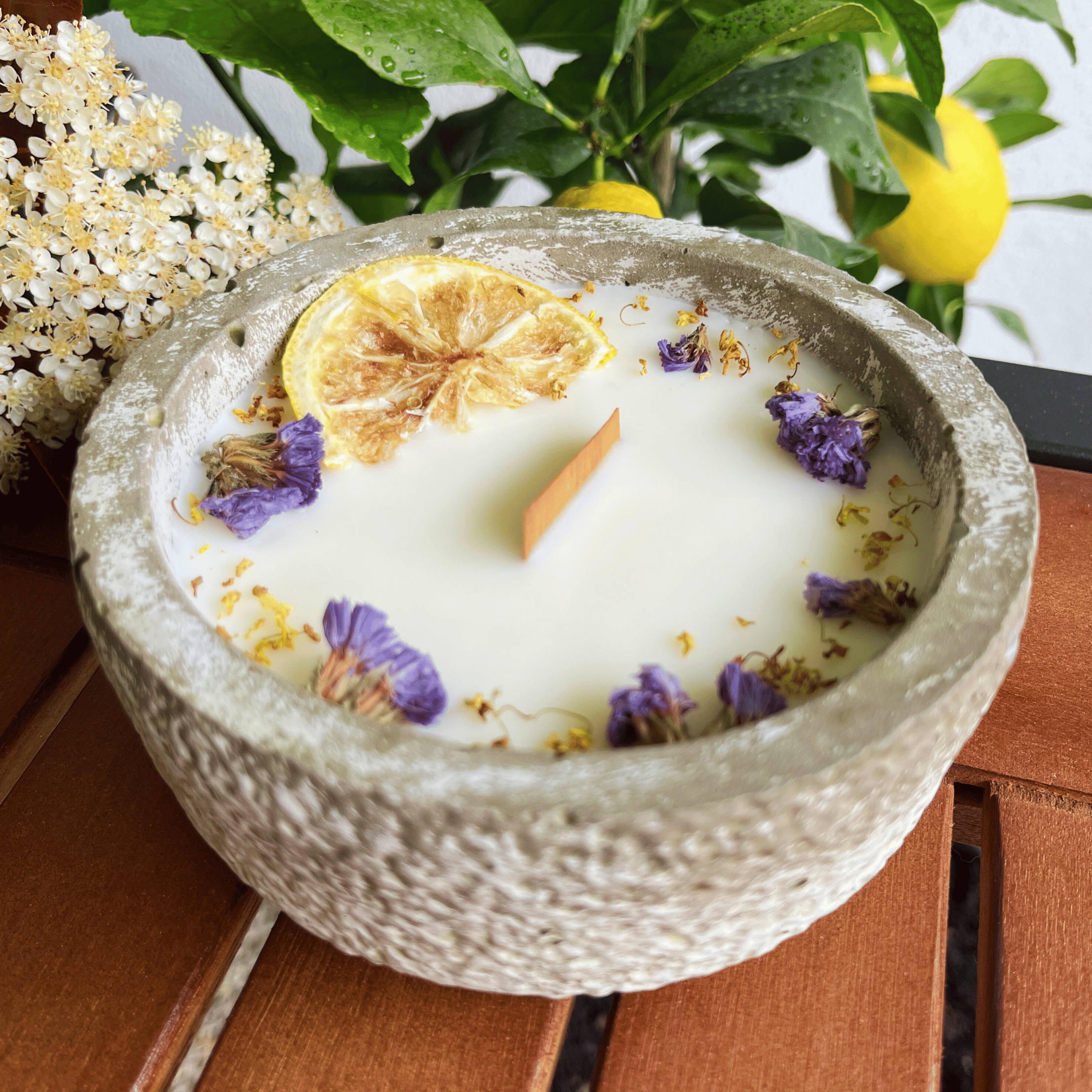 Limitierte Einzelstücke: Outdoor Citronella-Betonkerze – Nr. 2